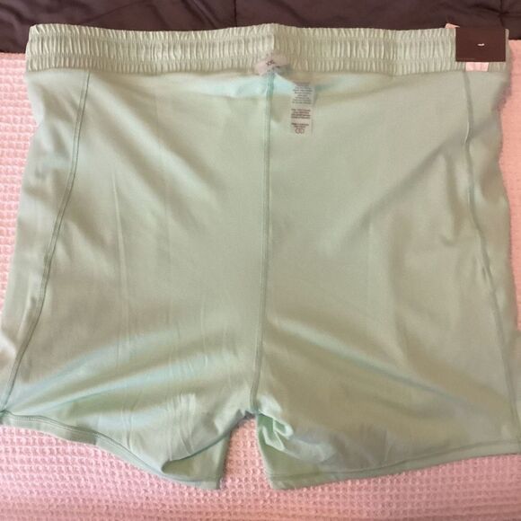 Ladies Calia by Carrie Underwood Run Collection High-Rise 2-in-1 run shorts 2XL - Picture 7 of 7